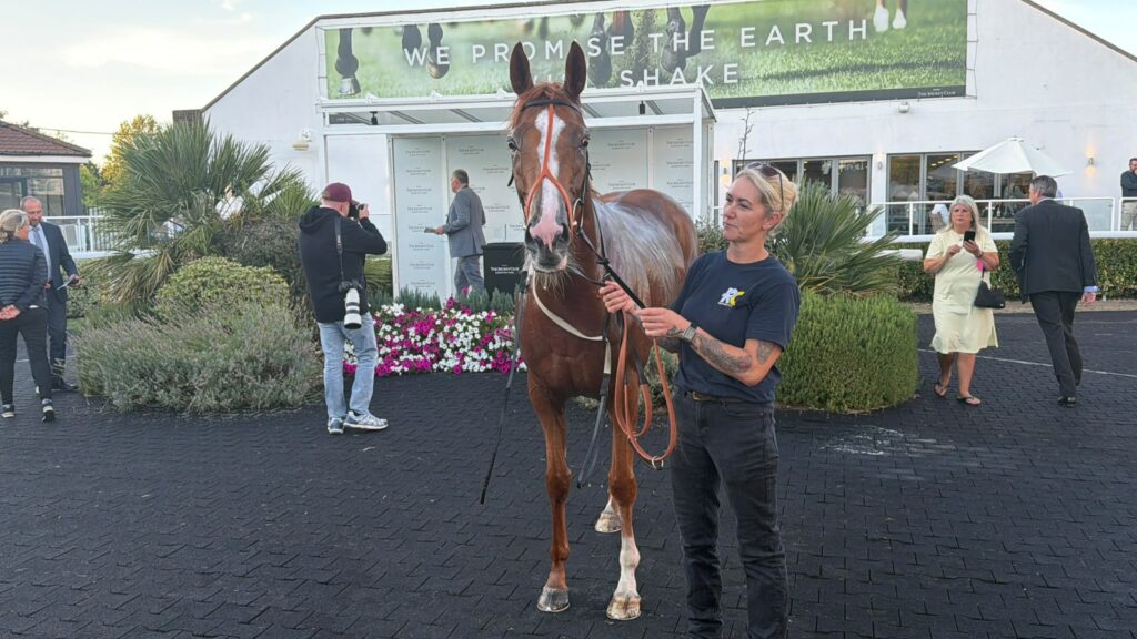 Sax 2nd at Kempton